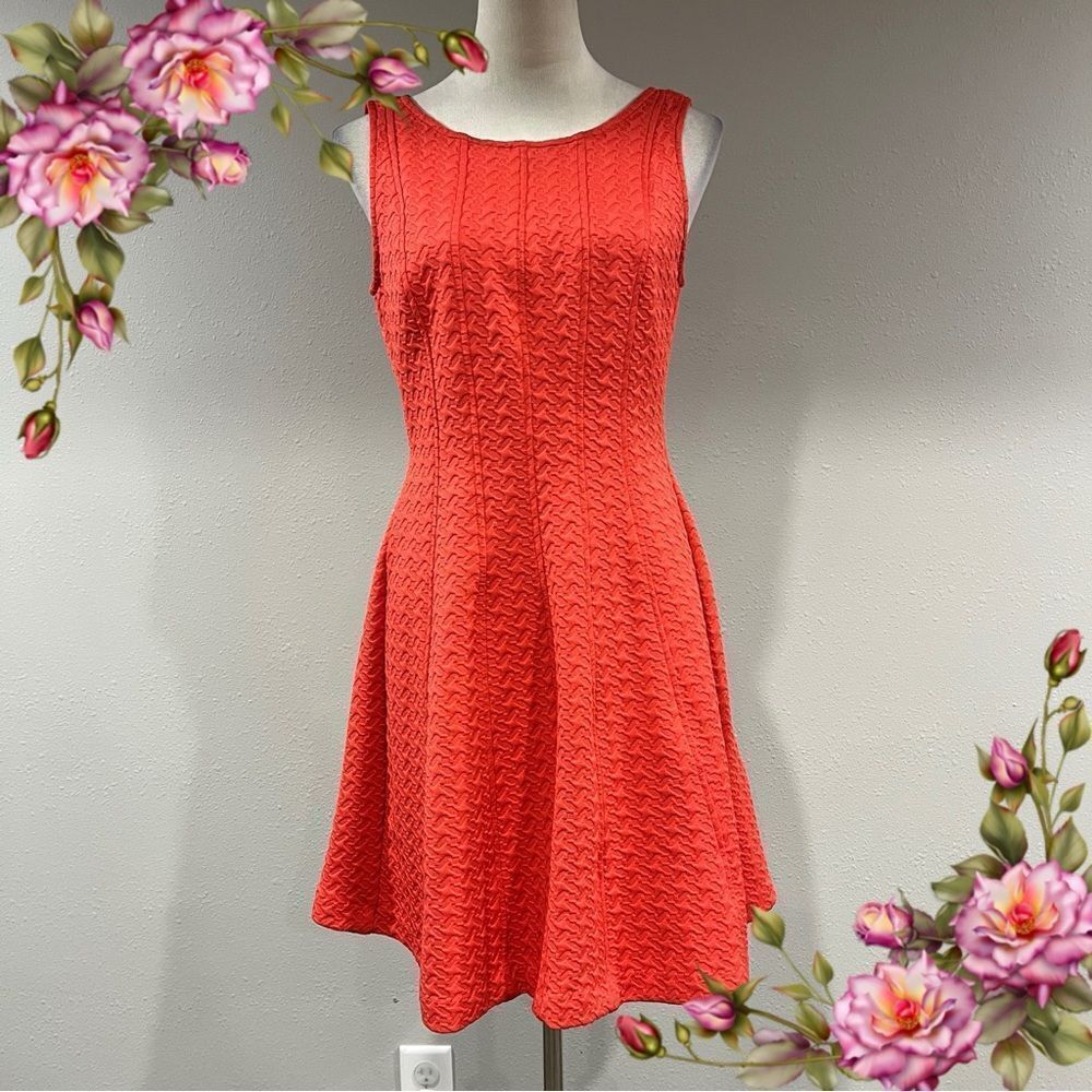 Elegant Red Sleeveless Dress
